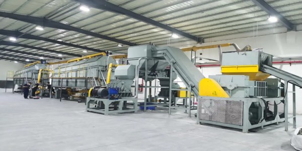 zelen&aacute; recyklace li-ion baterie